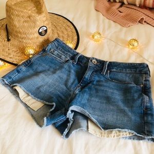 Medium washed jean shorts